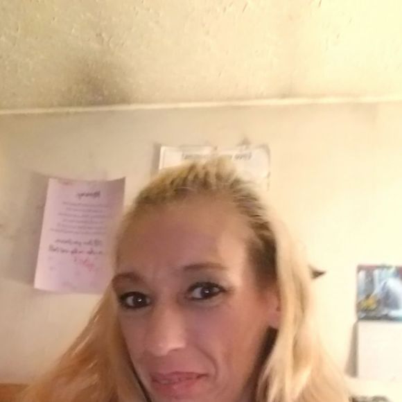 Meet your Posher, Nikki - Picture 1 of 1